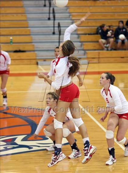 Thumbnail 1 in Dobie vs Tomball (Nike Volleyball Classic) photogallery.