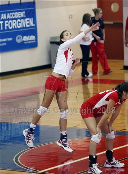 Thumbnail 3 in Dobie vs Tomball (Nike Volleyball Classic) photogallery.