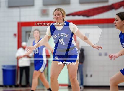 Thumbnail 3 in Van Alstyne @ Pottsboro photogallery.