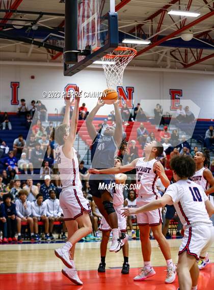 Thumbnail 3 in Osbourn vs. Patriot (District Semifinal) photogallery.