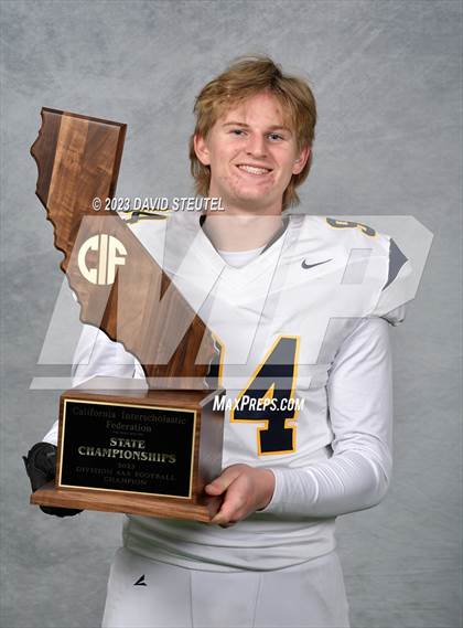 Thumbnail 1 in Soquel (CIF State D4AA Awards) photogallery.