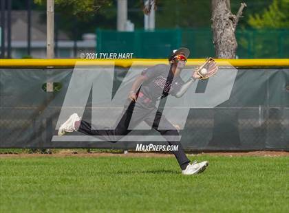 Thumbnail 3 in Lawrence North vs. Lawrence Central (Sectional Semifinal) photogallery.