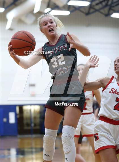 Thumbnail 1 in Vinton County vs. Sheridan (OHSAA D2 District Final) photogallery.
