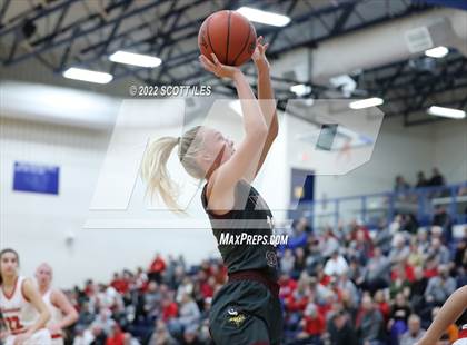 Thumbnail 1 in Vinton County vs. Sheridan (OHSAA D2 District Final) photogallery.