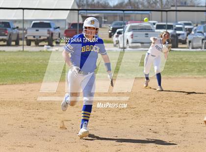 Thumbnail 3 in Brock @ Peaster photogallery.