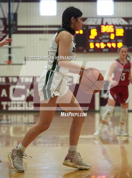 Thumbnail 2 in Ursuline Academy vs Incarnate Word (TAPPS 6A Area Playoff) photogallery.