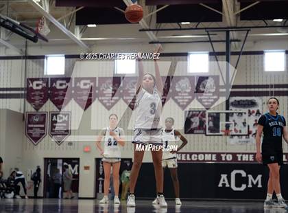 Thumbnail 3 in Rock Hill vs. Wylie (Aggieland Invitational) photogallery.
