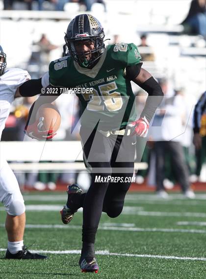 Thumbnail 3 in Belle Vernon vs. Neumann-Goretti (PIAA 3A Final) photogallery.
