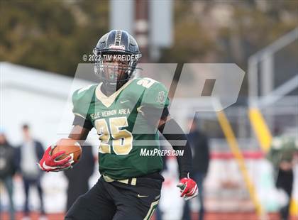 Thumbnail 2 in Belle Vernon vs. Neumann-Goretti (PIAA 3A Final) photogallery.