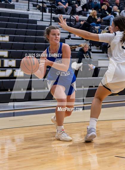 Thumbnail 3 in JV: Indianapolis Bishop Chatard @ Noblesville photogallery.