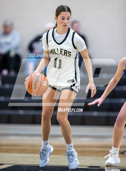 Thumbnail 1 in JV: Indianapolis Bishop Chatard @ Noblesville photogallery.