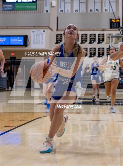 Thumbnail 3 in JV: Indianapolis Bishop Chatard @ Noblesville photogallery.