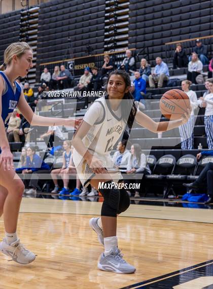 Thumbnail 2 in JV: Indianapolis Bishop Chatard @ Noblesville photogallery.