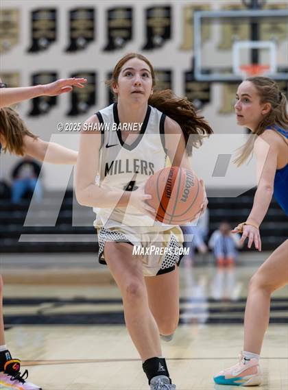 Thumbnail 2 in JV: Indianapolis Bishop Chatard @ Noblesville photogallery.