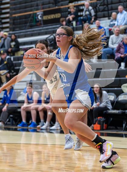 Thumbnail 2 in JV: Indianapolis Bishop Chatard @ Noblesville photogallery.