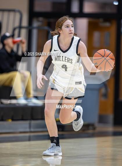 Thumbnail 1 in JV: Indianapolis Bishop Chatard @ Noblesville photogallery.