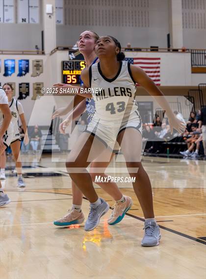 Thumbnail 1 in JV: Indianapolis Bishop Chatard @ Noblesville photogallery.