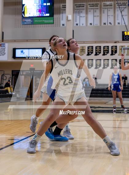 Thumbnail 3 in JV: Indianapolis Bishop Chatard @ Noblesville photogallery.