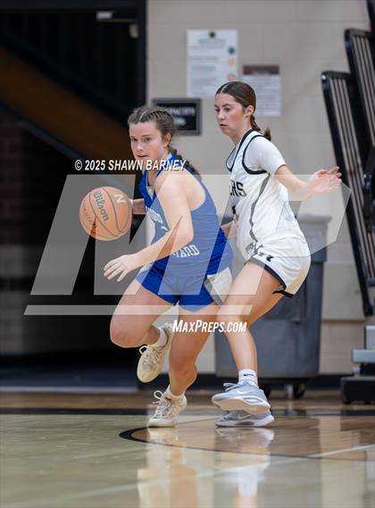 Thumbnail 2 in JV: Indianapolis Bishop Chatard @ Noblesville photogallery.