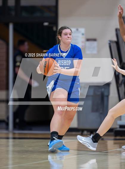 Thumbnail 1 in JV: Indianapolis Bishop Chatard @ Noblesville photogallery.