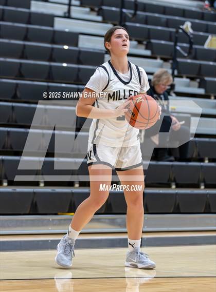 Thumbnail 3 in JV: Indianapolis Bishop Chatard @ Noblesville photogallery.