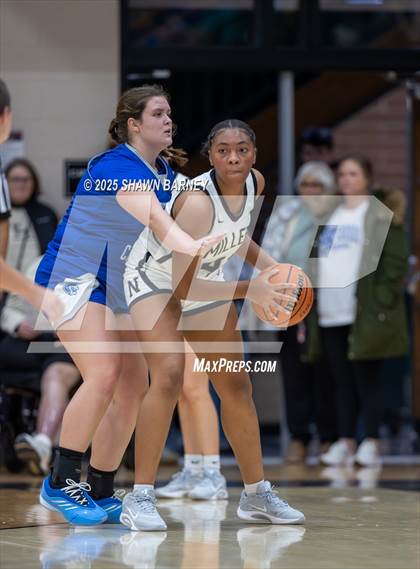 Thumbnail 2 in JV: Indianapolis Bishop Chatard @ Noblesville photogallery.