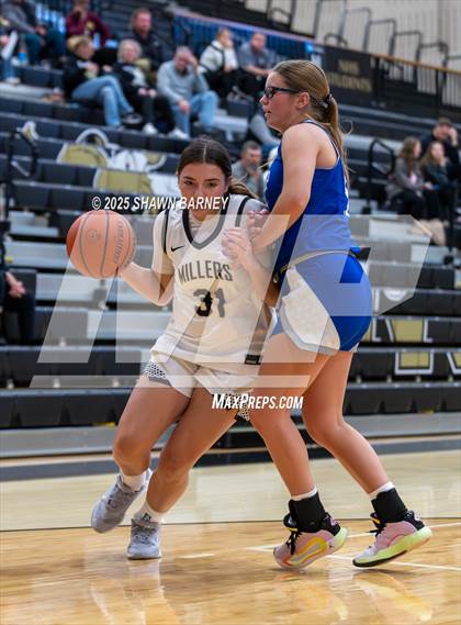 Thumbnail 2 in JV: Indianapolis Bishop Chatard @ Noblesville photogallery.