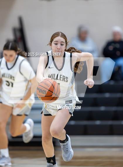 Thumbnail 1 in JV: Indianapolis Bishop Chatard @ Noblesville photogallery.