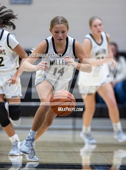 Thumbnail 1 in JV: Indianapolis Bishop Chatard @ Noblesville photogallery.