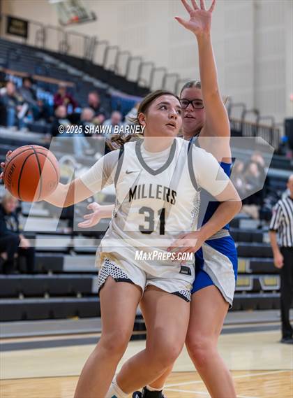 Thumbnail 1 in JV: Indianapolis Bishop Chatard @ Noblesville photogallery.
