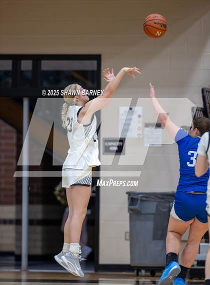 Thumbnail 1 in JV: Indianapolis Bishop Chatard @ Noblesville photogallery.