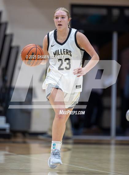 Thumbnail 2 in JV: Indianapolis Bishop Chatard @ Noblesville photogallery.