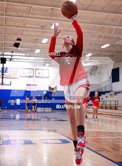 Thumbnail 3 in Las Plumas @ Trinity (Anderson Tip-Off Classic) photogallery.