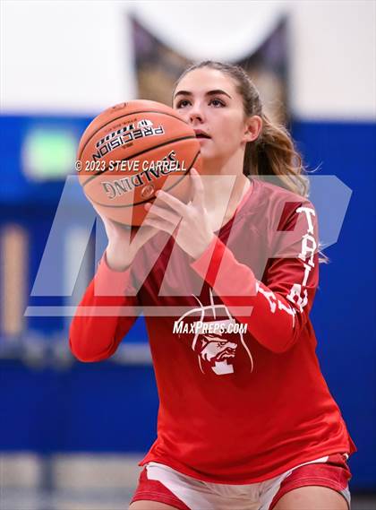 Thumbnail 1 in Las Plumas @ Trinity (Anderson Tip-Off Classic) photogallery.