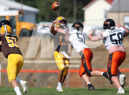 Thumbnail 3 in West Jefferson @ Amanda-Clearcreek photogallery.