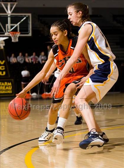 Thumbnail 2 in Loudoun County vs. Charlottesville (VHSL AA D4 Semifinal) photogallery.
