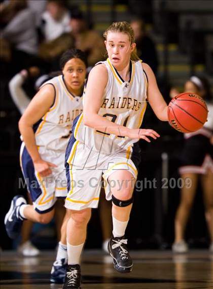 Thumbnail 3 in Loudoun County vs. Charlottesville (VHSL AA D4 Semifinal) photogallery.