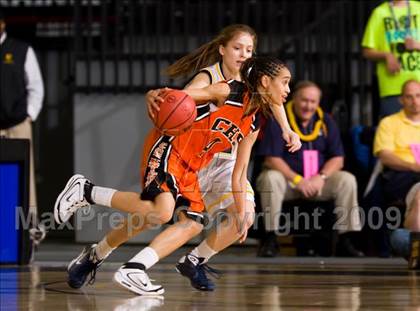 Thumbnail 2 in Loudoun County vs. Charlottesville (VHSL AA D4 Semifinal) photogallery.