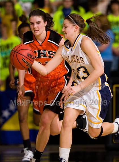 Thumbnail 1 in Loudoun County vs. Charlottesville (VHSL AA D4 Semifinal) photogallery.