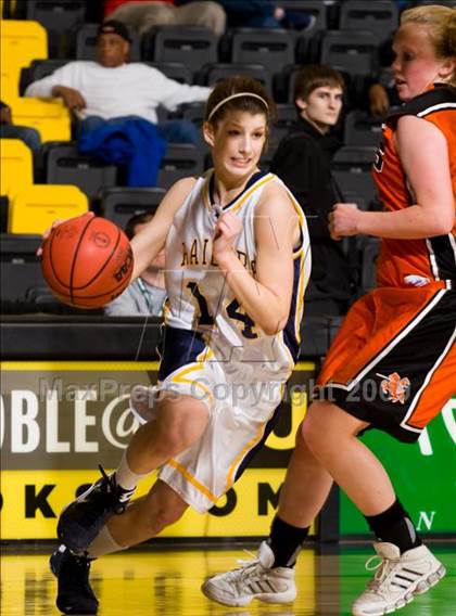 Thumbnail 3 in Loudoun County vs. Charlottesville (VHSL AA D4 Semifinal) photogallery.