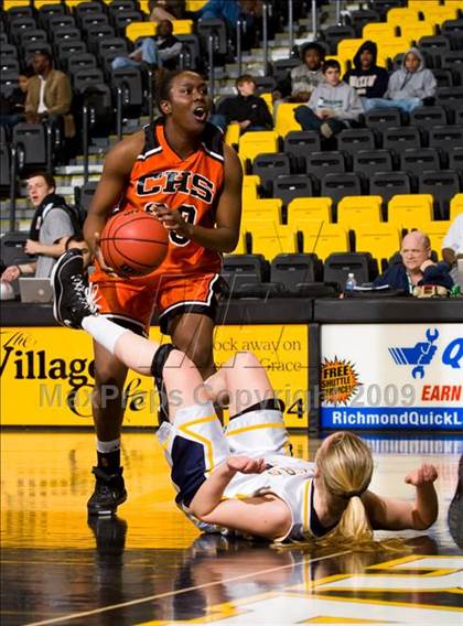 Thumbnail 3 in Loudoun County vs. Charlottesville (VHSL AA D4 Semifinal) photogallery.