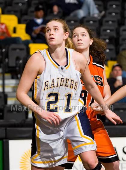 Thumbnail 2 in Loudoun County vs. Charlottesville (VHSL AA D4 Semifinal) photogallery.