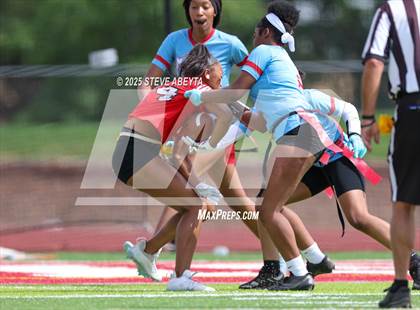 Thumbnail 3 in Manual @ Regis Jesuit photogallery.