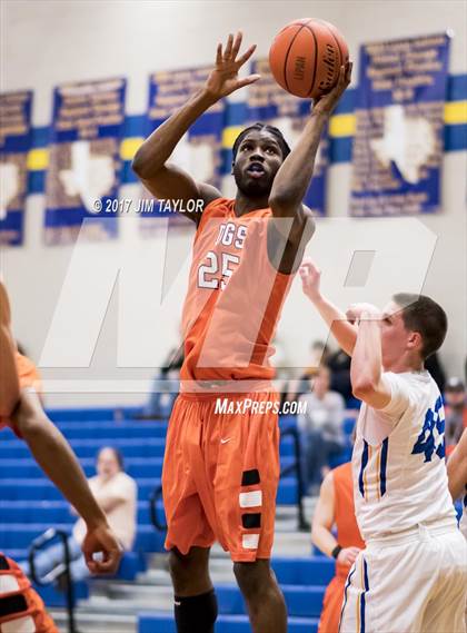 Thumbnail 2 in Burkburnett @ Lipan photogallery.