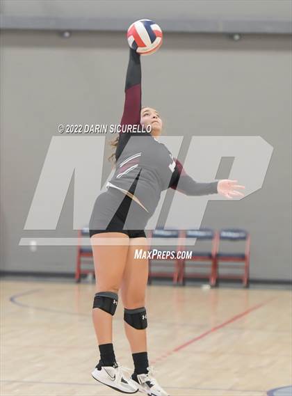 Thumbnail 3 in Faith Lutheran vs. Mira Costa (Nike TOC Southwest) photogallery.