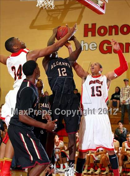 Thumbnail 1 in Alemany vs. Harvard-Westlake photogallery.