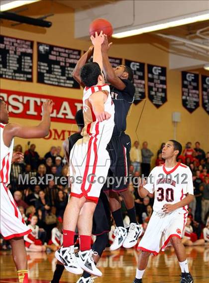 Thumbnail 2 in Alemany vs. Harvard-Westlake photogallery.