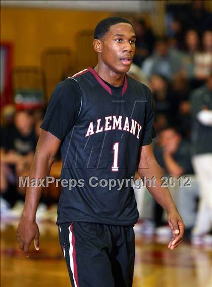 Thumbnail 1 in Alemany vs. Harvard-Westlake photogallery.