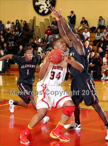 Thumbnail 3 in Alemany vs. Harvard-Westlake photogallery.