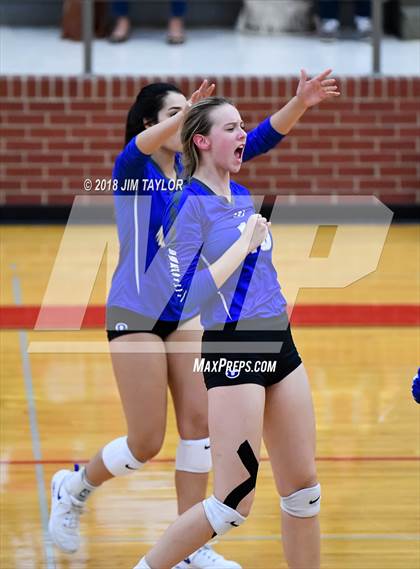 Thumbnail 1 in Stephenville vs. Decatur (4A Regional Quarterfinals) photogallery.